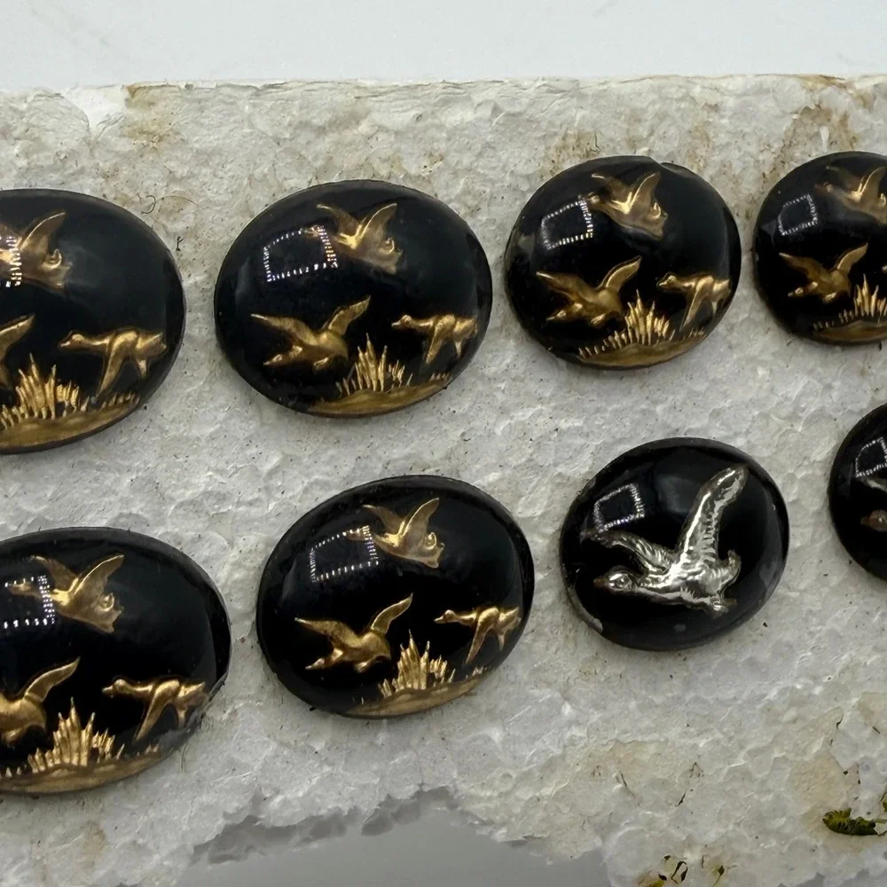 Vintage Glass Cabochons 15pc Black Gold Silver‎ Flying Ducks Birds Oval Lot